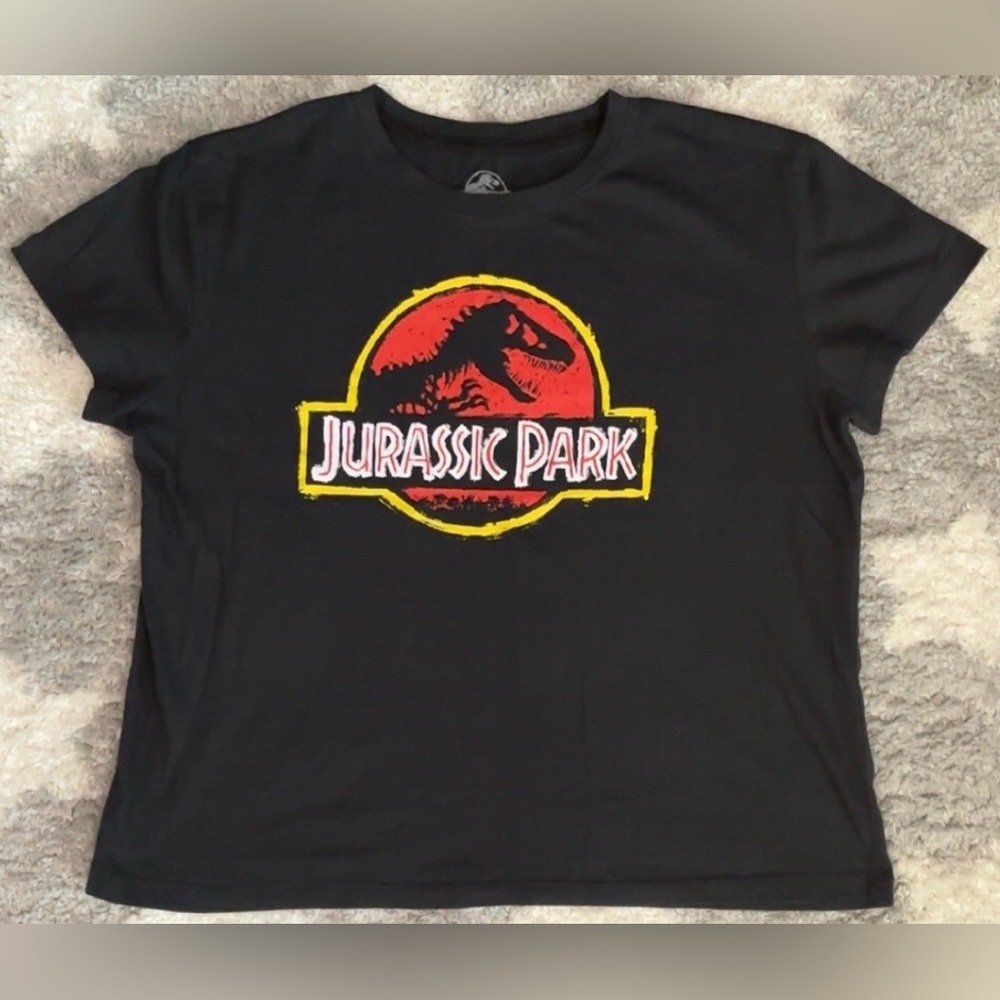 Jurassic Park Women’s Junior’s Short Sleeve Dinosaur Graphic Tee Size 2X Black